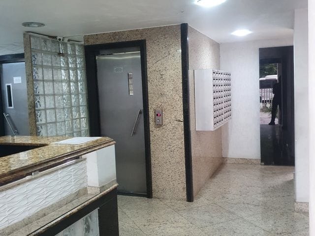 Apartamento com 60m² 2 quartos e 1 banheiro, para alugar, no bairro Senador Camará em Rio de Janeiro