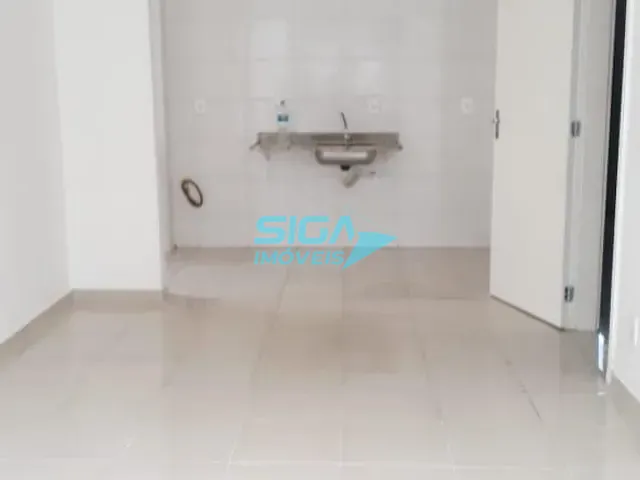 Apartamento 2 quartos e 1 banheiro, para alugar, no bairro Inconfidentes em Pouso Alegre