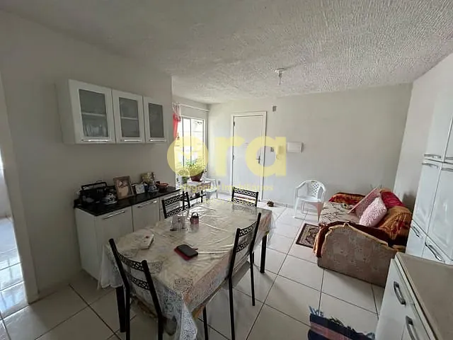 Apartamento 2 quartos e 1 banheiro, à venda, no bairro Três Vendas em Pelotas