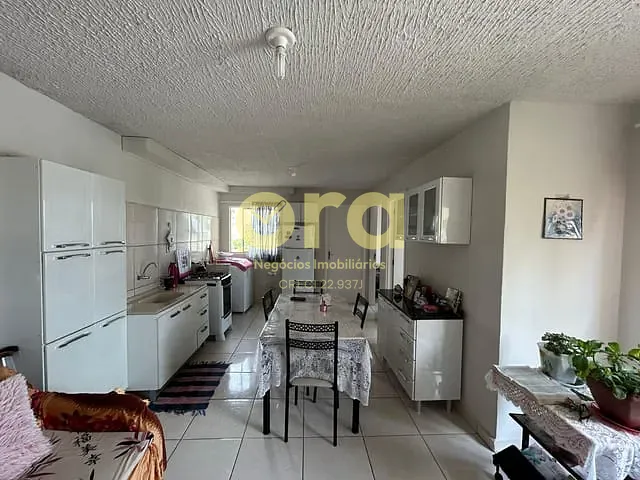 Apartamento 2 quartos e 1 banheiro, à venda, no bairro Três Vendas em Pelotas