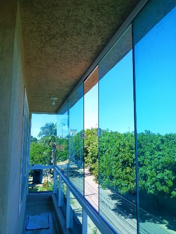 Apartamento 3 quartos e 2 banheiros, à venda ou para alugar, no bairro Extensão do Bosque em Rio das Ostras