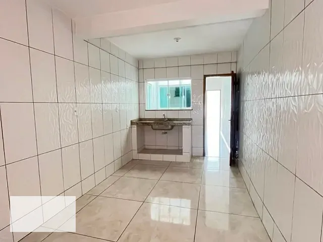 Apartamento 2 quartos e 1 banheiro, para alugar, no bairro Centro em Santos Dumont