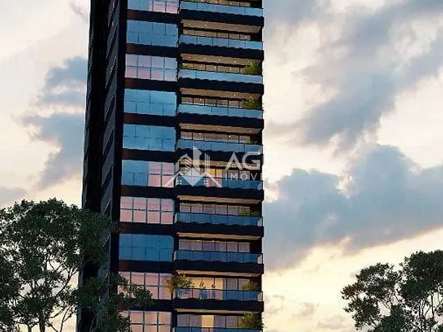 Apartamento 3 quartos e 4 banheiros, à venda, no bairro Centro em Erechim
