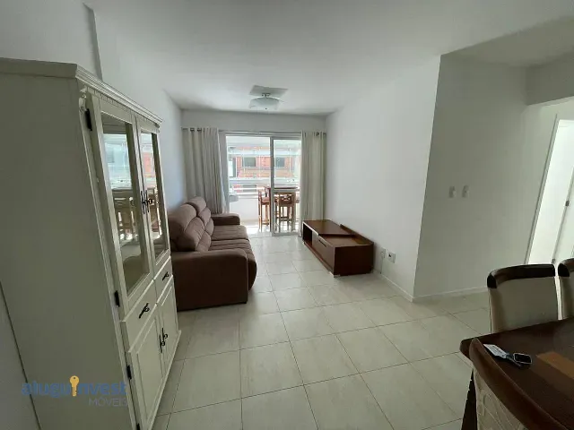Apartamento 3 quartos e 2 banheiros, à venda, no bairro Barreiros em São José