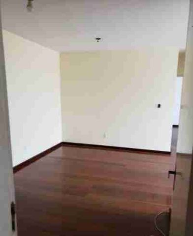 Apartamento 3 quartos e 2 banheiros, à venda, no bairro Centro em Campos dos Goytacazes