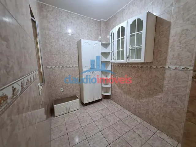Apartamento 2 quartos e 1 banheiro, à venda, no bairro Santa Rosa em Barra Mansa