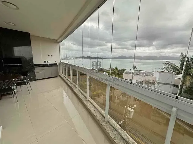 Apartamento com 215m² 3 quartos e 4 banheiros, à venda, no bairro Canasvieiras em Florianópolis