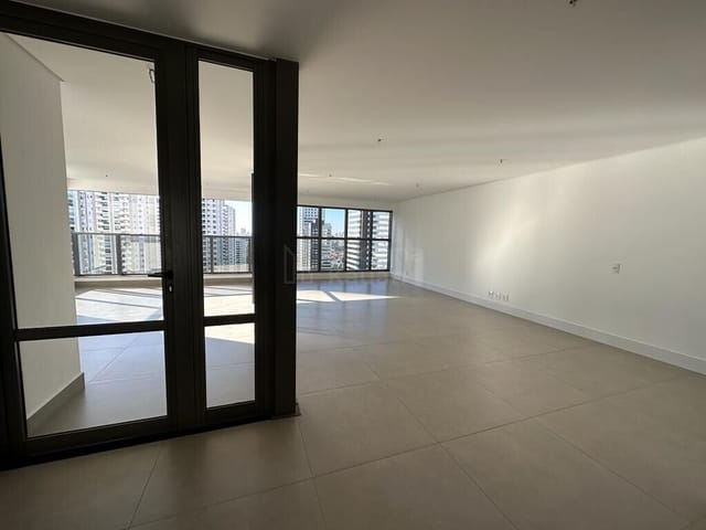 Apartamento com 368m² 3 quartos e 5 banheiros, à venda, no bairro Edifício Epic em Londrina