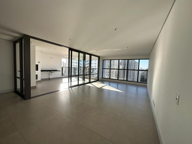 Apartamento com 368m² 3 quartos e 5 banheiros, à venda, no bairro Edifício Epic em Londrina