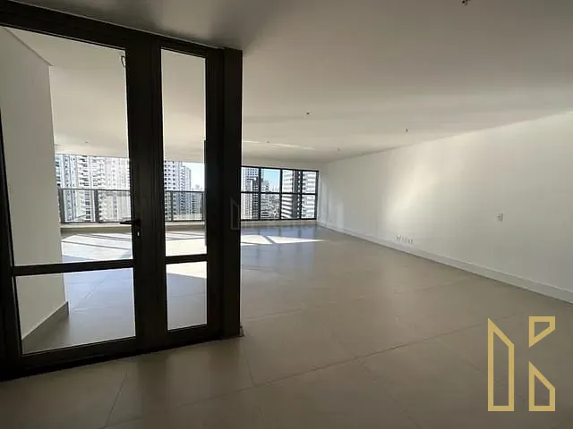 Apartamento com 368m² 3 quartos e 5 banheiros, à venda, no bairro Edifício Epic em Londrina