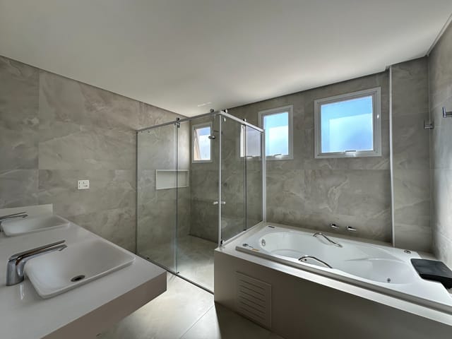 Apartamento 3 quartos e 5 banheiros, à venda, no bairro Setor Bueno em Goiânia