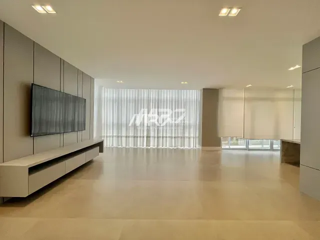 Apartamento com 498m² 4 quartos e 6 banheiros, à venda, no bairro Oficinas em Ponta Grossa
