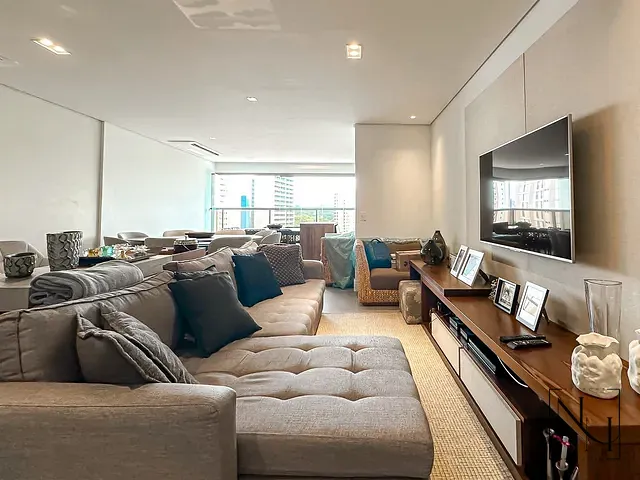 Apartamento com 157m² 3 quartos e 5 banheiros, à venda, no bairro Brooklin em São Paulo
