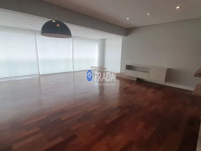 Apartamento com 220m² 2 quartos e 4 banheiros, à venda, no bairro Itaim Bibi em São Paulo