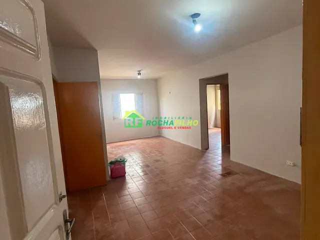 Apartamento 2 quartos e 1 banheiro, para alugar, no bairro Piçarra em Teresina