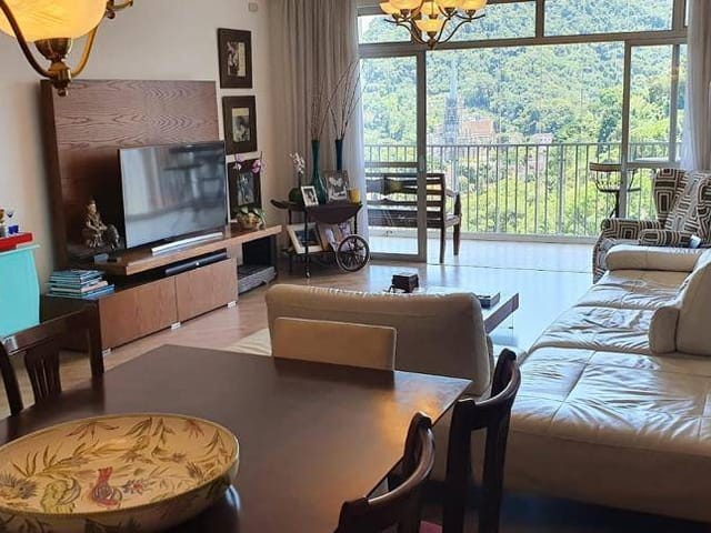 Apartamento à venda, no bairro Centro em Petrópolis