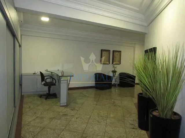 Apartamento com 198m² 3 quartos e 1 banheiro, à venda, no bairro Centro em Ponta Grossa