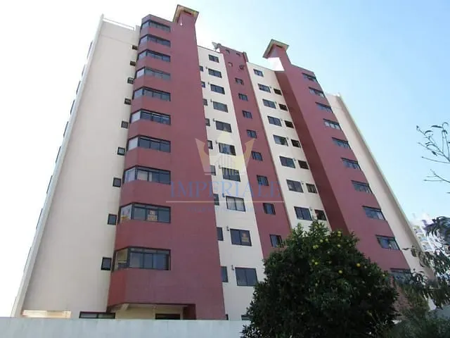 Apartamento com 198m² 3 quartos e 1 banheiro, à venda, no bairro Centro em Ponta Grossa