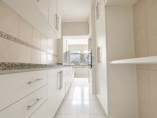 Apartamento com 90m² 3 quartos e 2 banheiros, à venda, no bairro Batel em Curitiba