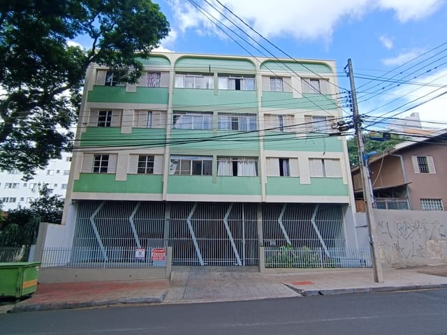 Foto do Apartamento - Vende Apº 02 quartos no Edifício Monza, Zona 07, ótima localização, a 1 quadra da Av Colombo, Condor e UEM. Coz. com armário e banheiro reformado. | Wagner Inhesta broker