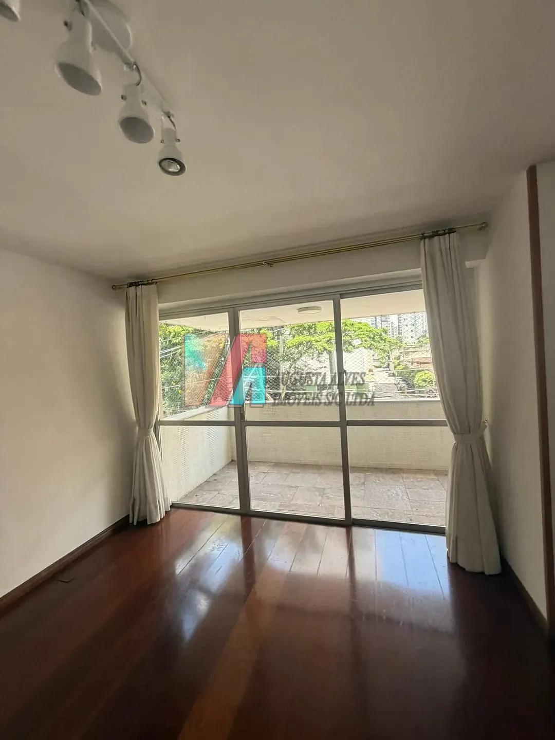 Apartamento, 3 quartos, 241 m² - Foto 4