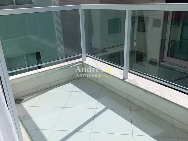 Apartamento com 1m² 2 quartos e 2 banheiros, à venda, no bairro Centro em Cabo Frio