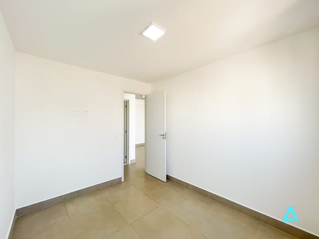 Apartamento 2 quartos e 2 banheiros, para alugar, no bairro Setor Oeste em Goiânia