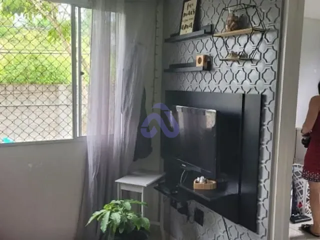 Apartamento 2 quartos e 1 banheiro, à venda, no bairro Jardim Dayse em Ferraz de Vasconcelos