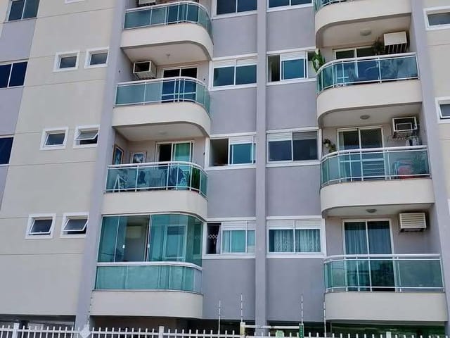 Apartamento 2 quartos e 2 banheiros, à venda, no bairro Extensão do Bosque em Rio das Ostras