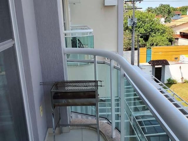 Apartamento 2 quartos e 2 banheiros, à venda, no bairro Extensão do Bosque em Rio das Ostras