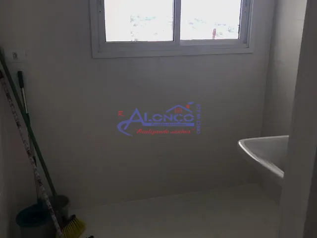Apartamento 3 quartos e 1 banheiro, à venda, no bairro Jardim Califórnia em Jacareí