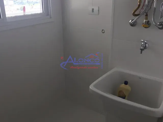 Apartamento 3 quartos e 1 banheiro, à venda, no bairro Jardim Califórnia em Jacareí