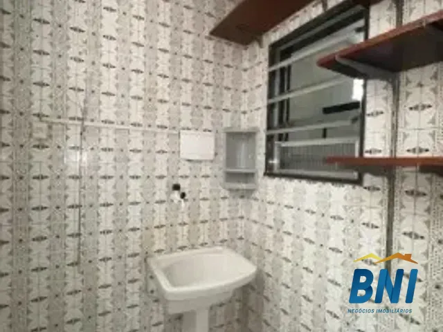 Apartamento 2 quartos e 1 banheiro, para alugar, no bairro Guadalupe em Rio de Janeiro