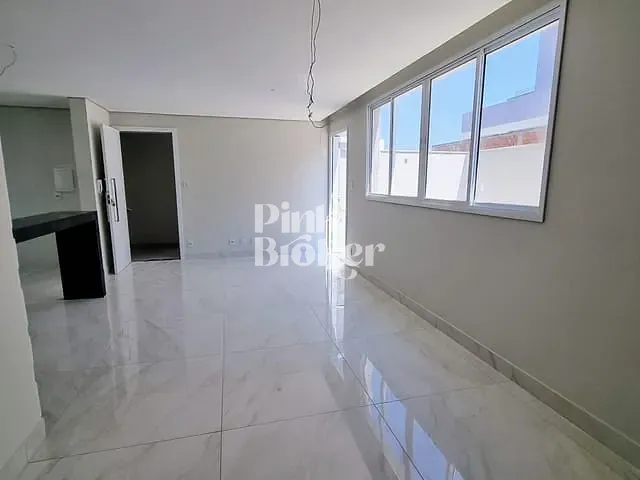 Apartamento com 165m² 3 quartos e 2 banheiros, à venda, no bairro Cabral em Contagem