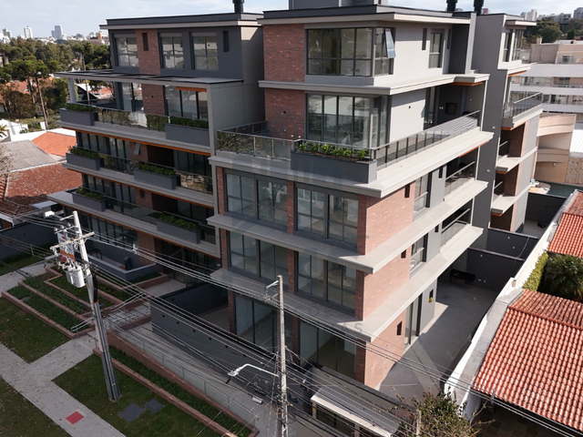 Apartamento com 365m² 3 quartos e 3 banheiros, à venda, no bairro Hugo Lange em Curitiba