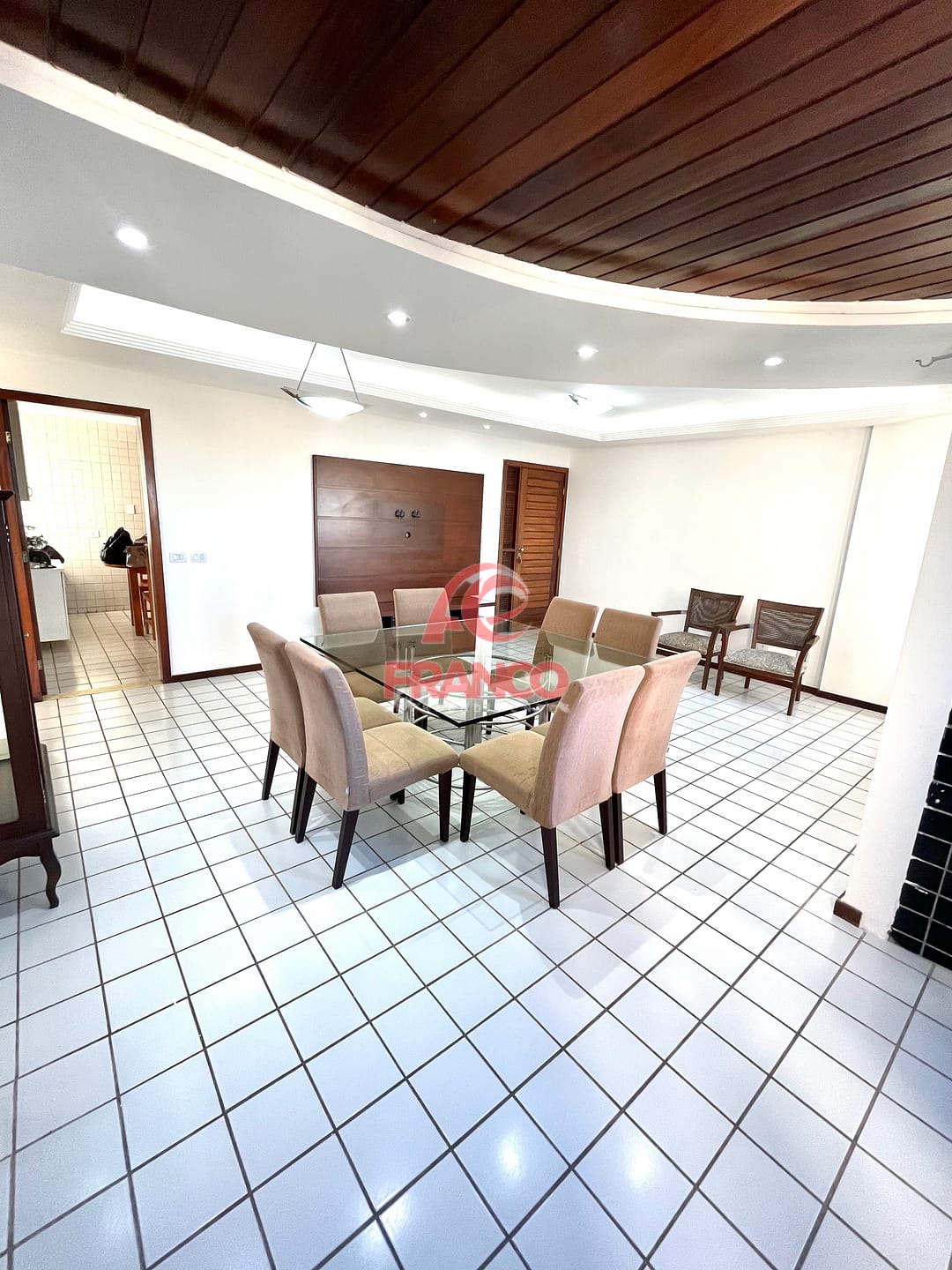 Apartamento, 3 quartos, 114 m² - Foto 2