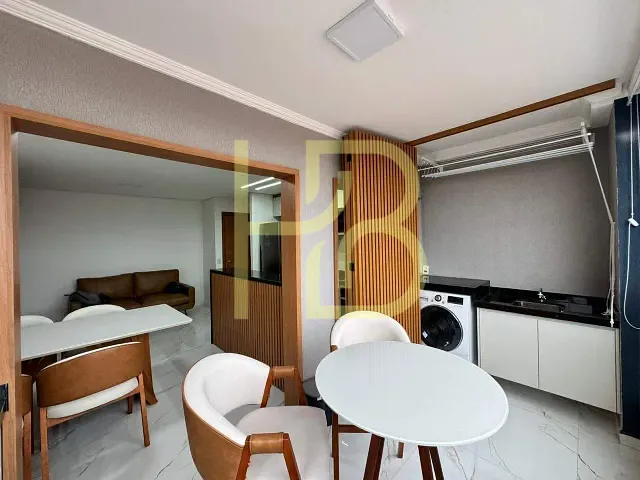 Apartamento 2 quartos e 1 banheiro, à venda, no bairro Jardim Santa Rosália em Sorocaba