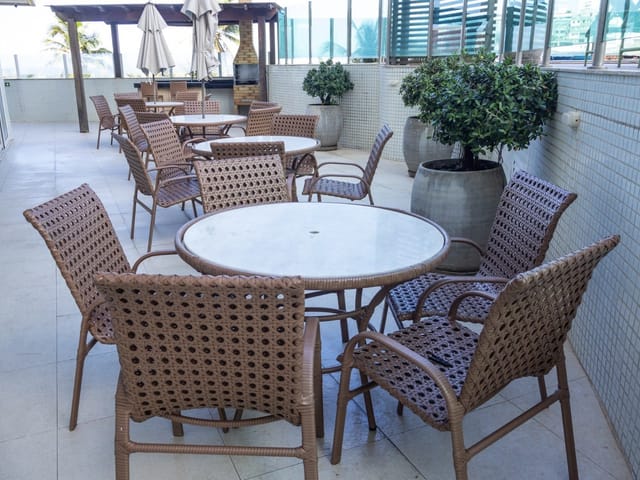 Apartamento 2 quartos e 2 banheiros, à venda, no bairro Armação em Salvador