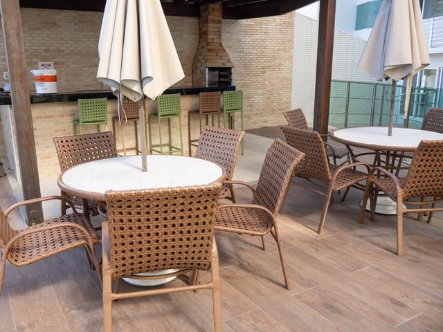 Apartamento 2 quartos e 2 banheiros, à venda, no bairro Armação em Salvador