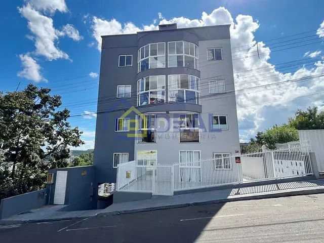Apartamento com 62m² 2 quartos e 1 banheiro, à venda, no bairro Centro em Concórdia