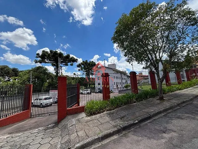 Apartamento 2 quartos e 1 banheiro, para alugar, no bairro Fazendinha em Curitiba