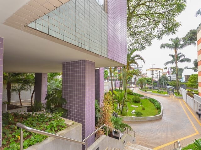 Apartamento com 332m² 3 quartos e 5 banheiros, à venda, no bairro Água Verde em Curitiba