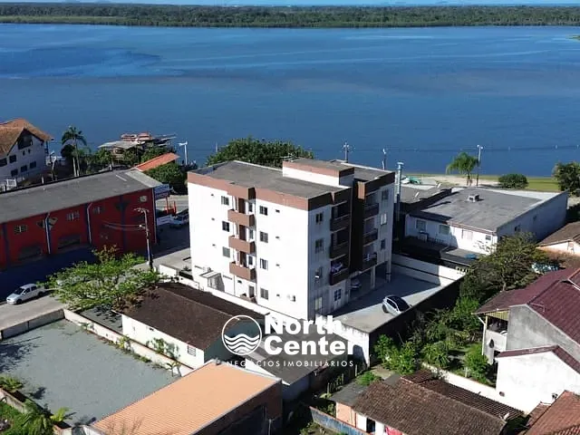 Apartamento 2 quartos e 1 banheiro, para alugar, no bairro Costeira em Balneário Barra do Sul