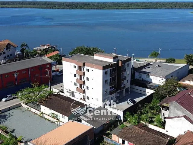 Apartamento 2 quartos e 1 banheiro, para alugar, no bairro Costeira em Balneário Barra do Sul
