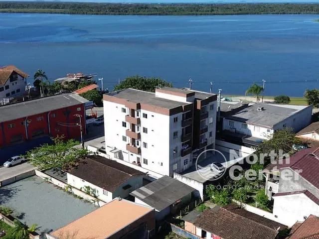 Apartamento 2 quartos e 1 banheiro, para alugar, no bairro Costeira em Balneário Barra do Sul
