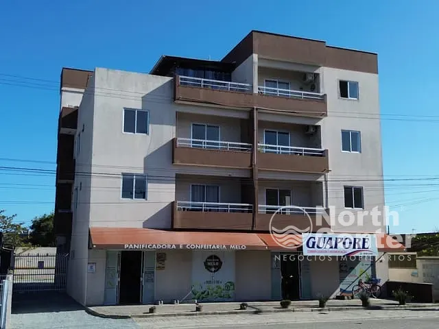 Apartamento 2 quartos e 1 banheiro, para alugar, no bairro Costeira em Balneário Barra do Sul