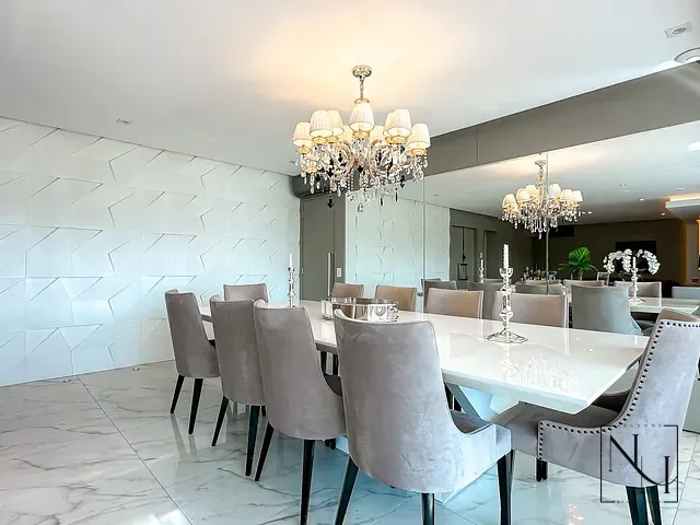 Apartamento com 258m² 3 quartos e 5 banheiros, à venda, no bairro Vila Cordeiro em São Paulo