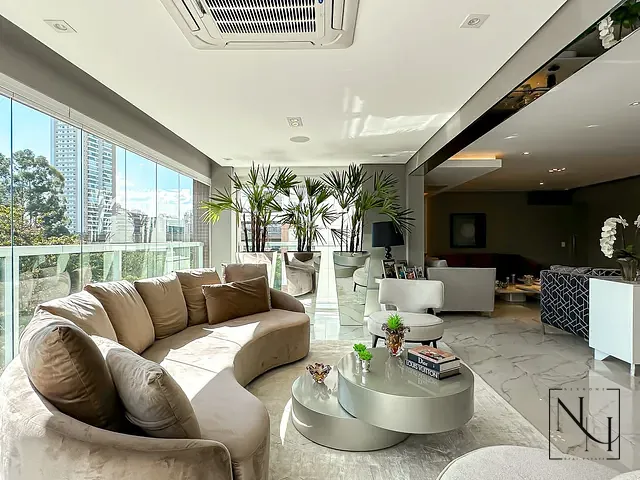 Apartamento com 258m² 3 quartos e 5 banheiros, à venda, no bairro Vila Cordeiro em São Paulo