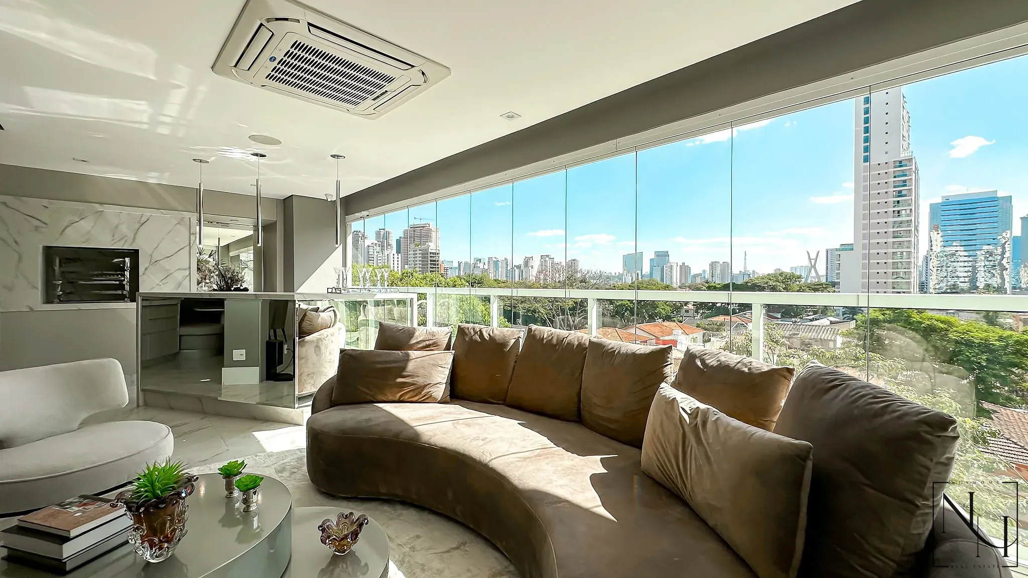 Apartamento, 3 quartos, 258 m² - Foto 10
