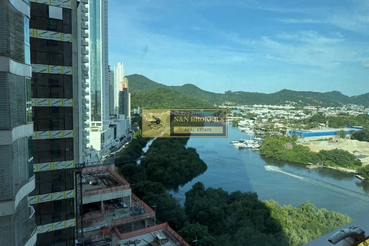 Apartamento para alugar com 3 quartos, 122m² - Foto 11